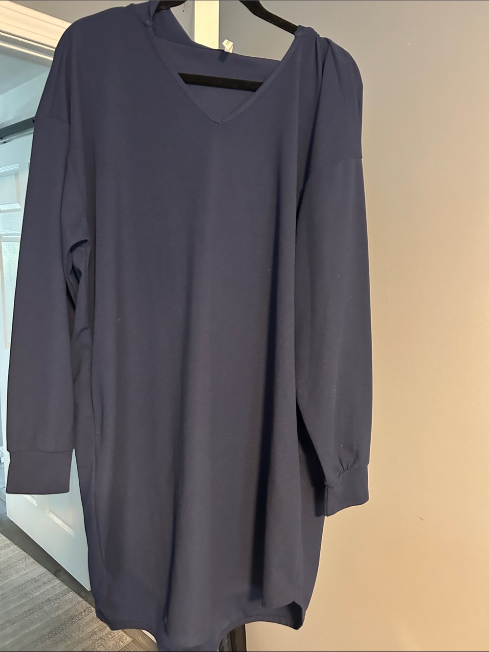 HALARA Navy V-Neck Long Sleeve Tunic Dress - Picture 7 of 9